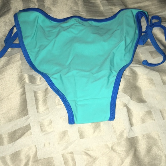 String Bikini Bottom - Picture 2 of 4